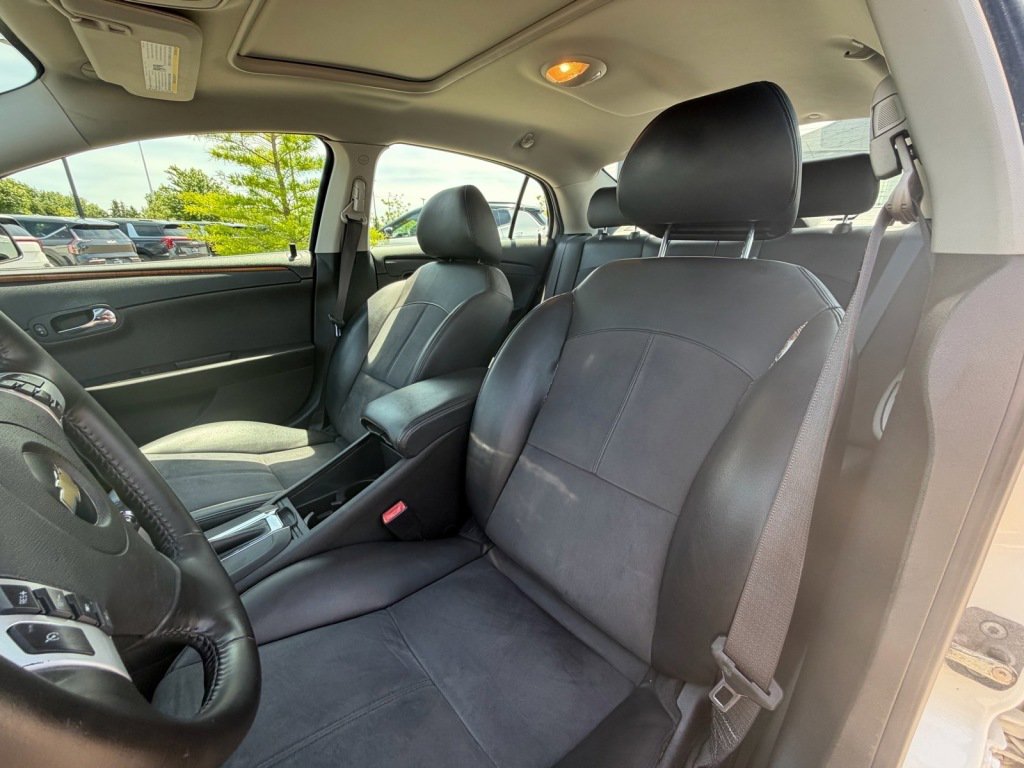 Used 2010 Chevrolet Malibu LT FWD image 10