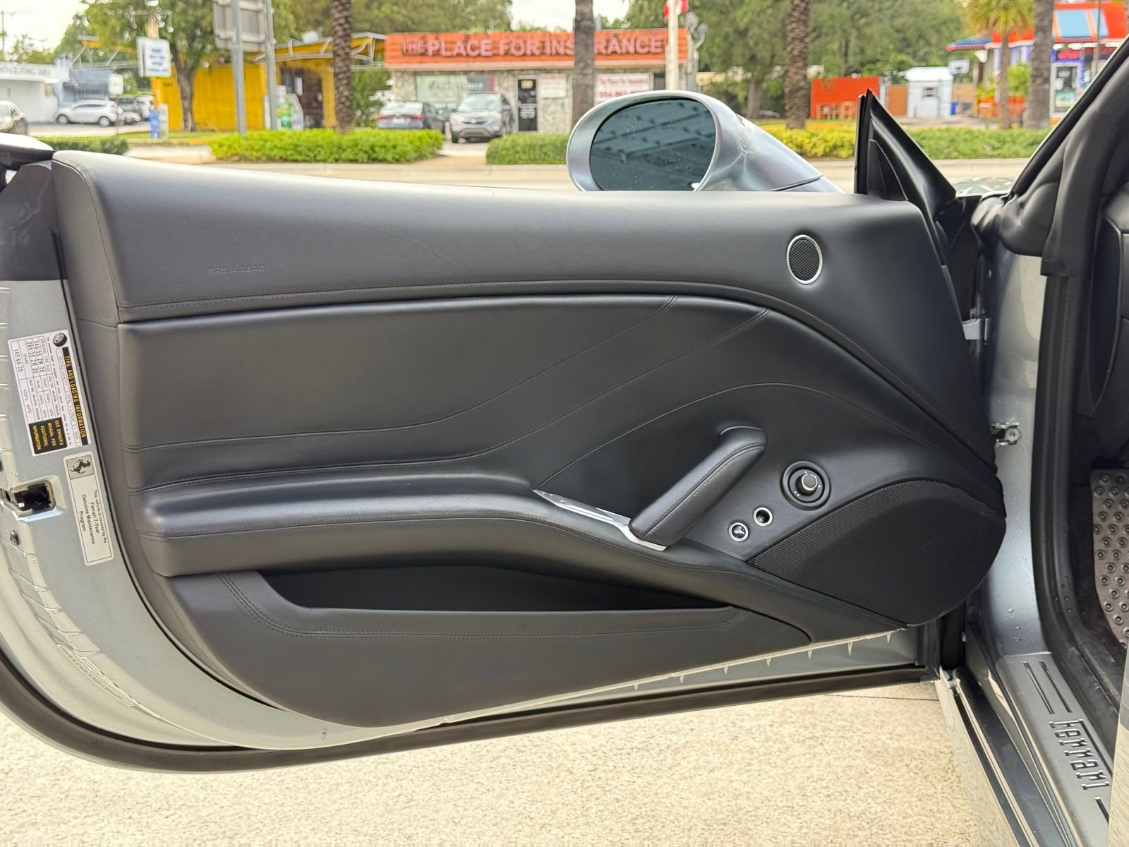 Used 2016 Ferrari California T RWD image 13