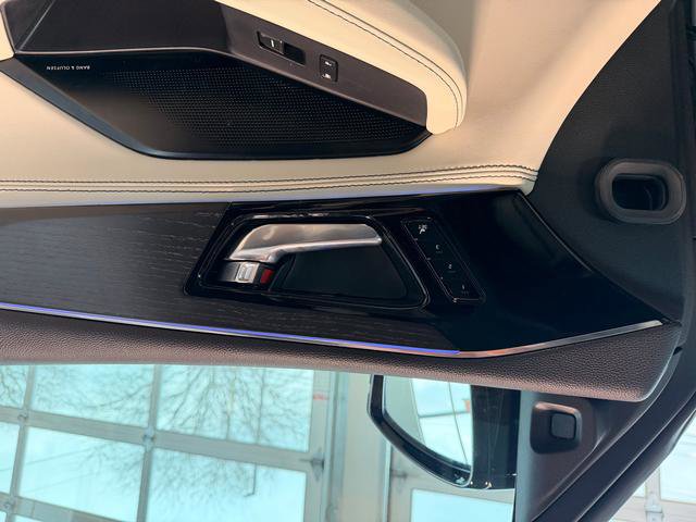 Used 2025 Acura MDX Type S image 40