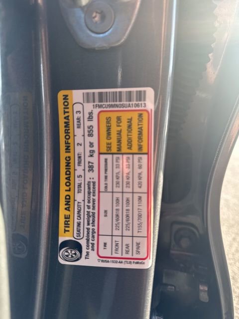 Used 2025 Ford Escape ST-Line image 23