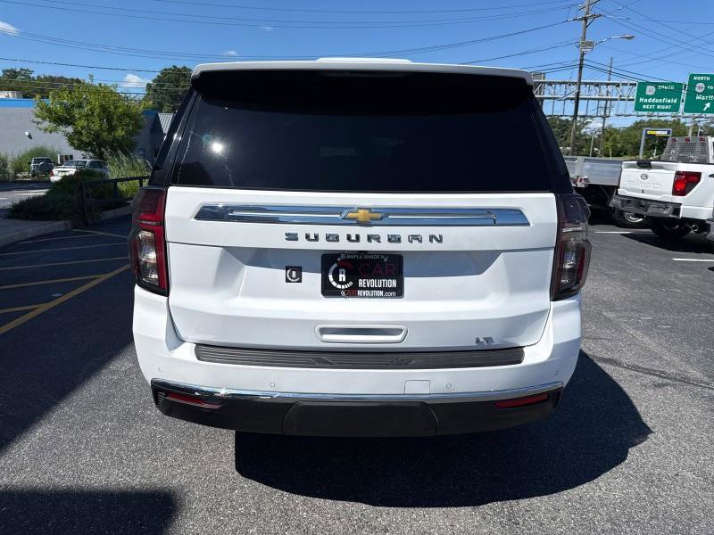 Used 2024 Chevrolet Suburban LT image 6