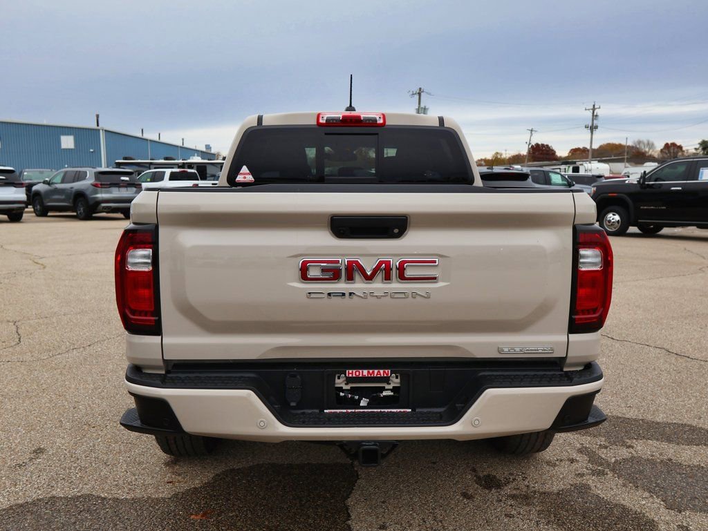 New 2026 GMC Canyon Elevation w/ Convenience Package image 4