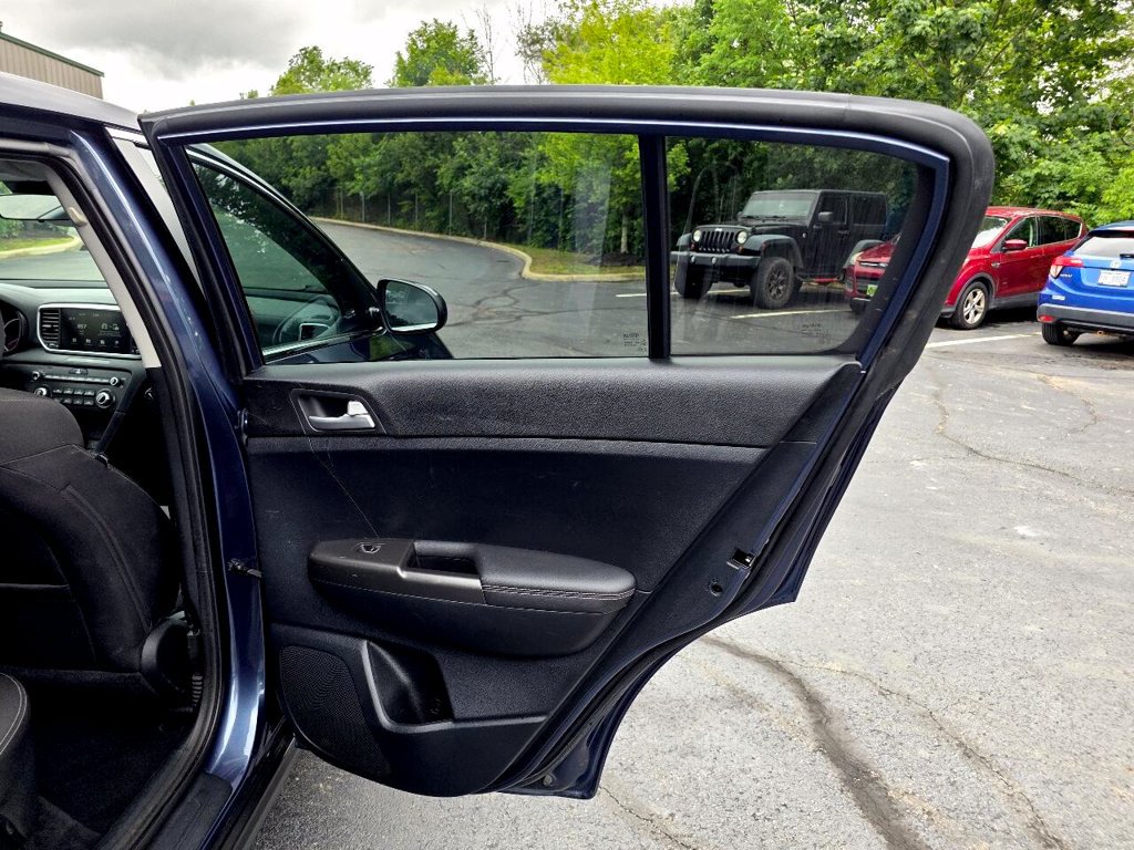 Used 2021 Kia Sportage LX FWD image 35