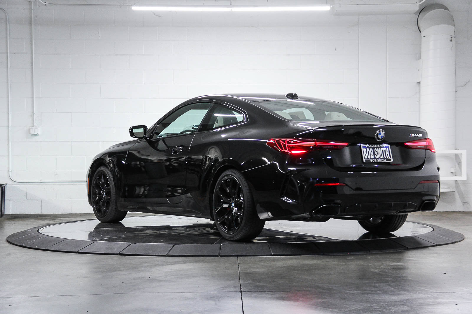 New 2026 BMW M440i Coupe w/ Premium Package RWD image 4
