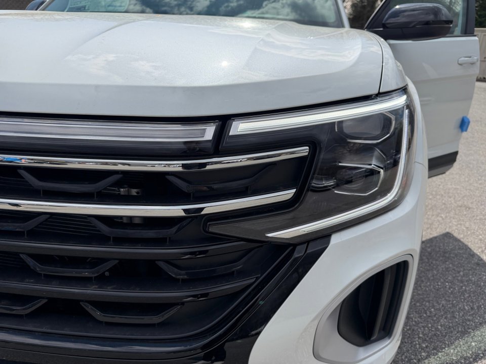 New 2026 Volkswagen Atlas Peak Edition AWD/4WD image 26