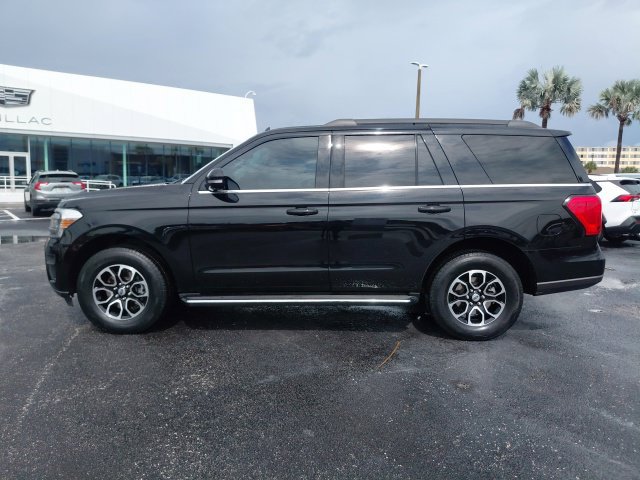 Used 2022 Ford Expedition XLT AWD/4WD image 9