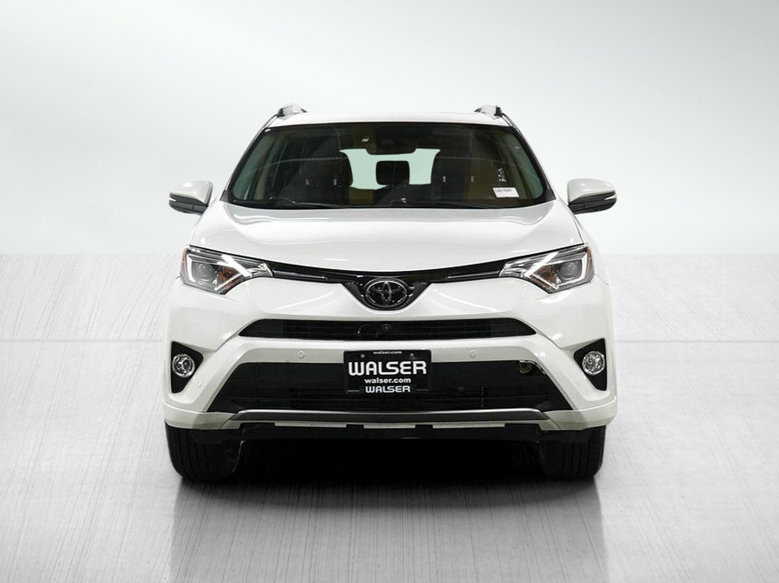 Used 2018 Toyota RAV4 Platinum AWD/4WD image 9