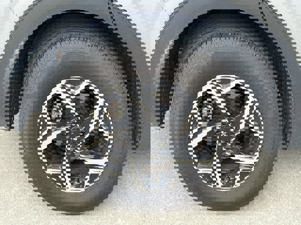 Used 2024 Kia Sportage LX image 32