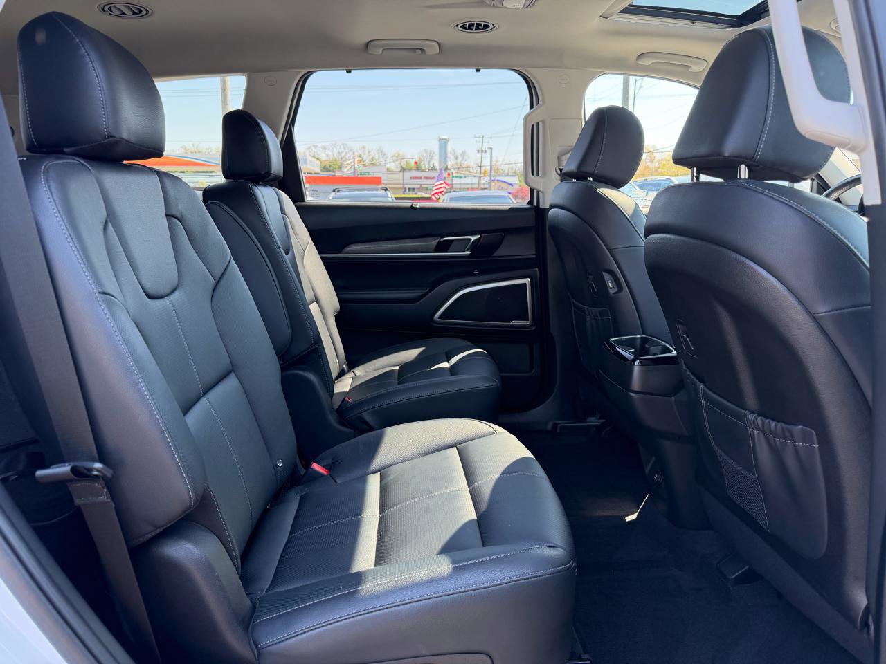 Used 2022 Kia Telluride EX w/ EX Premium Package image 27