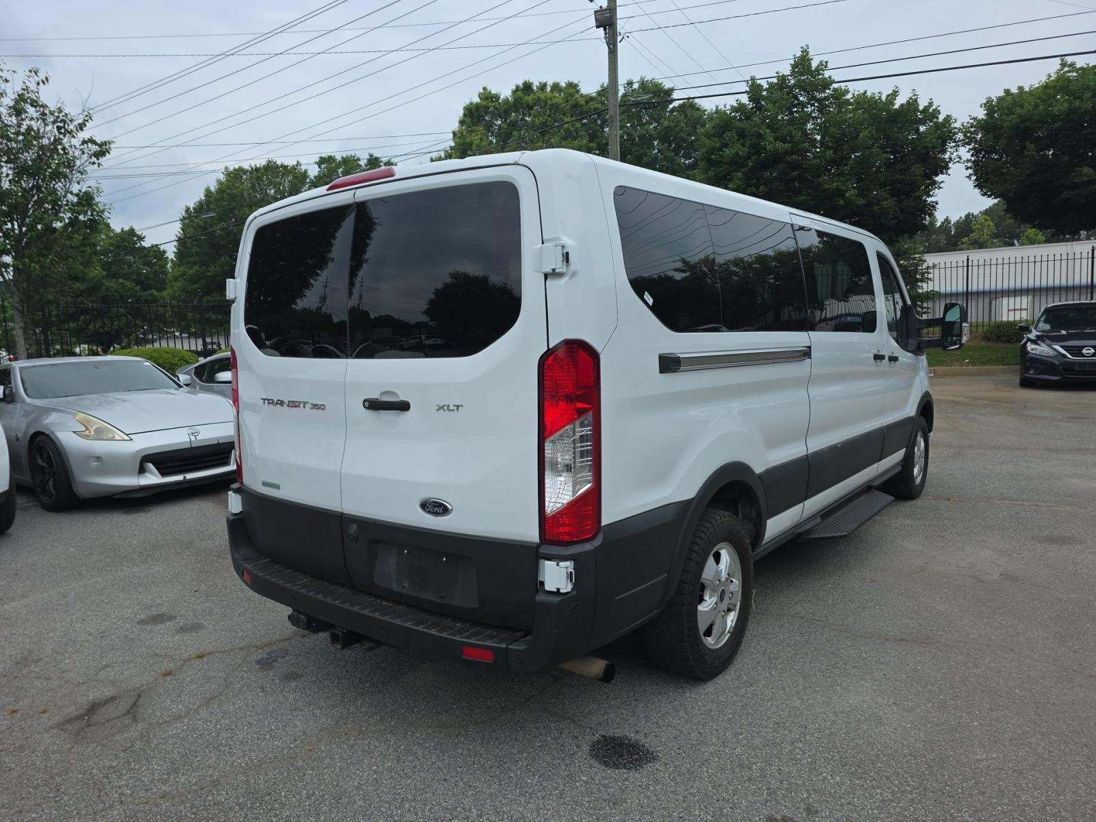 Used 2021 Ford Transit 350 XLT RWD image 3