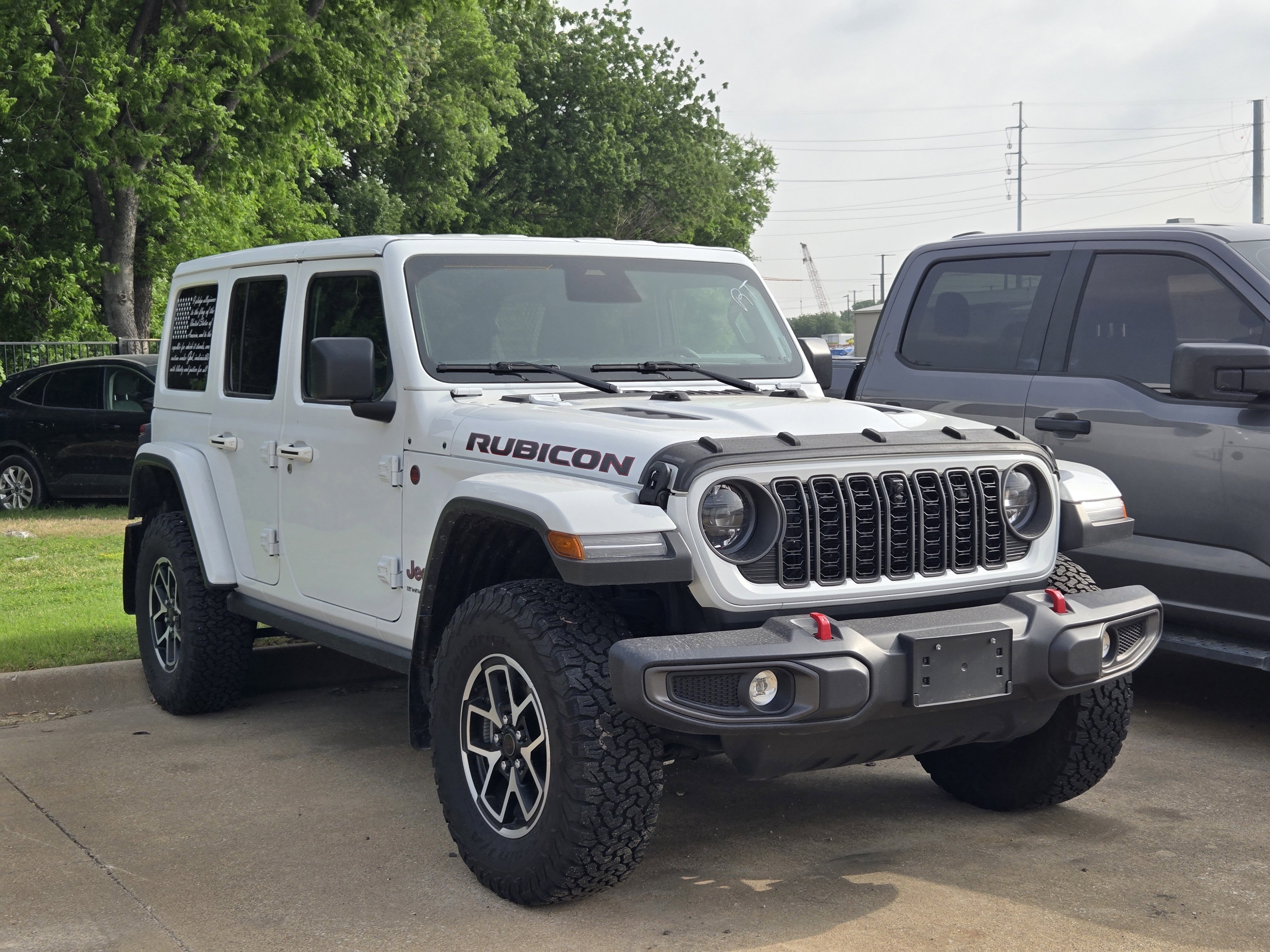 Used 2025 Jeep Wrangler Unlimited Rubicon w/ Safety Group AWD/4WD image 1