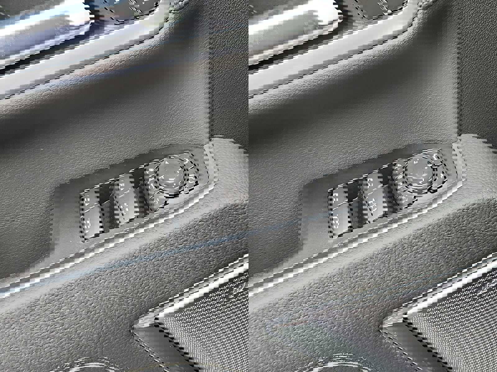 New 2026 GMC Sierra 3500 Denali w/ Denali Reserve Package image 7