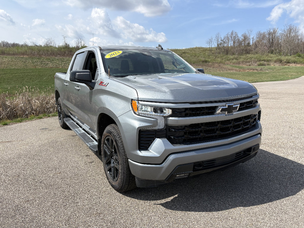 Used 2023 Chevrolet Silverado 1500 RST w/ Z71 Off-Road Package image 7