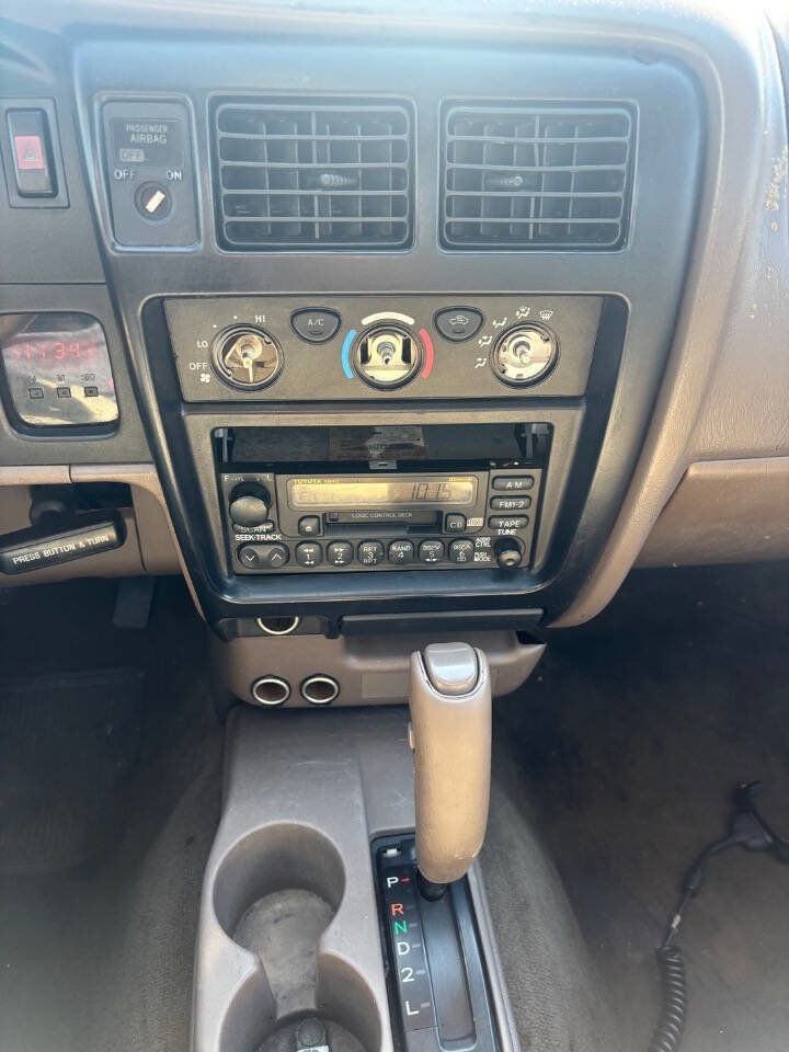 Used 2004 Toyota Tacoma 2WD Regular Cab image 17
