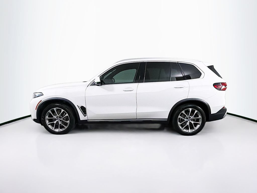 Used 2025 BMW X5 xDrive40i AWD/4WD image 4