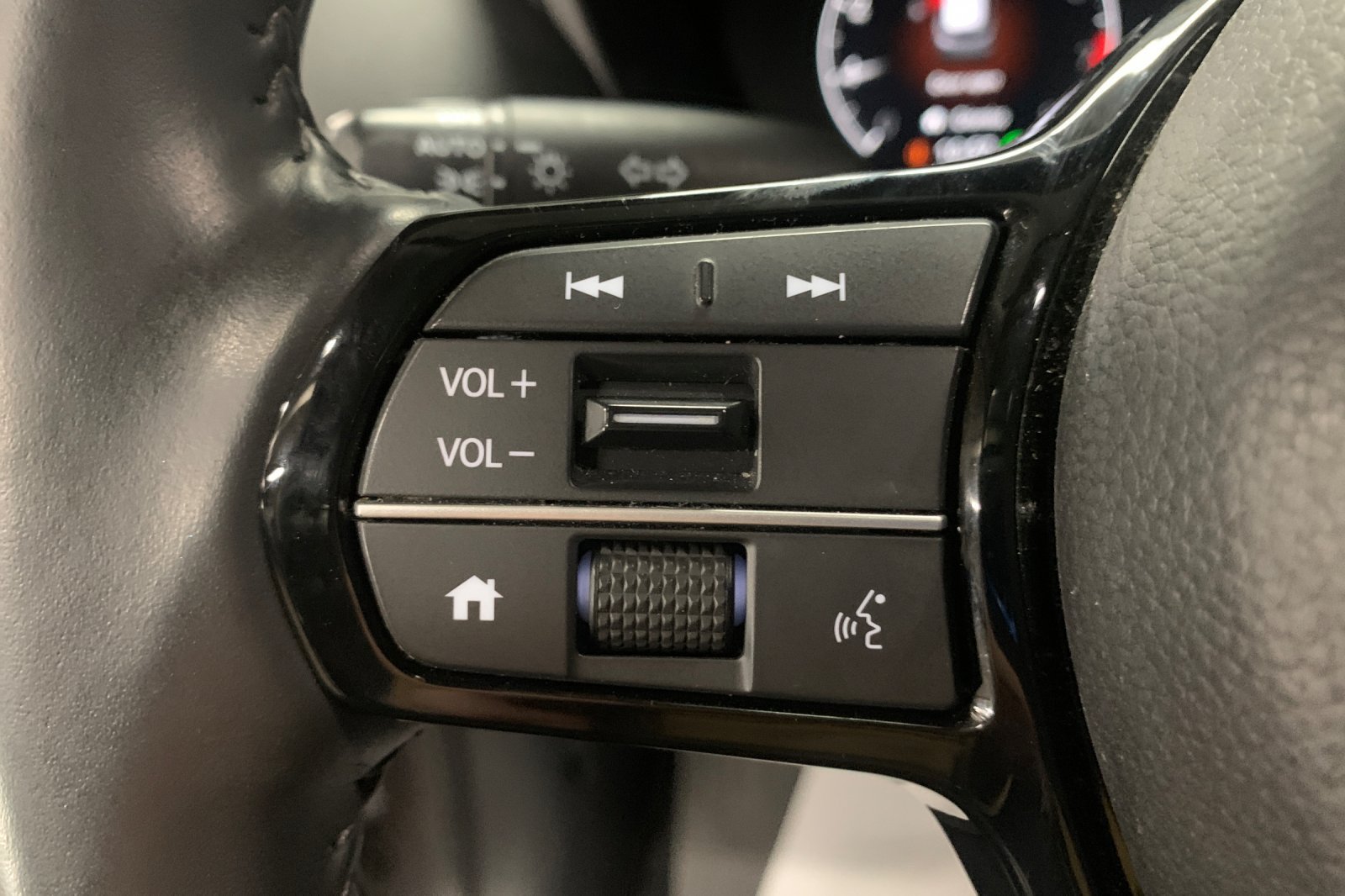 Certified 2024 Honda HR-V EX-L image 27
