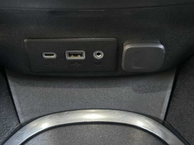 Used 2025 Chevrolet Malibu LT FWD image 25