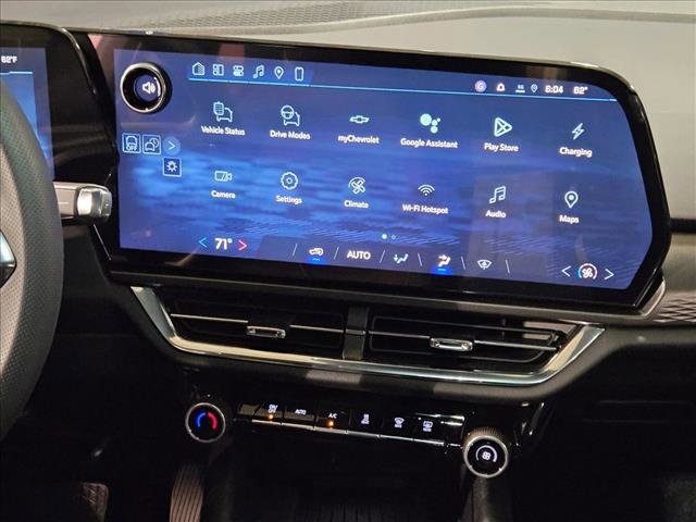 New 2026 Chevrolet Equinox EV LT w/ Midnight Package image 13