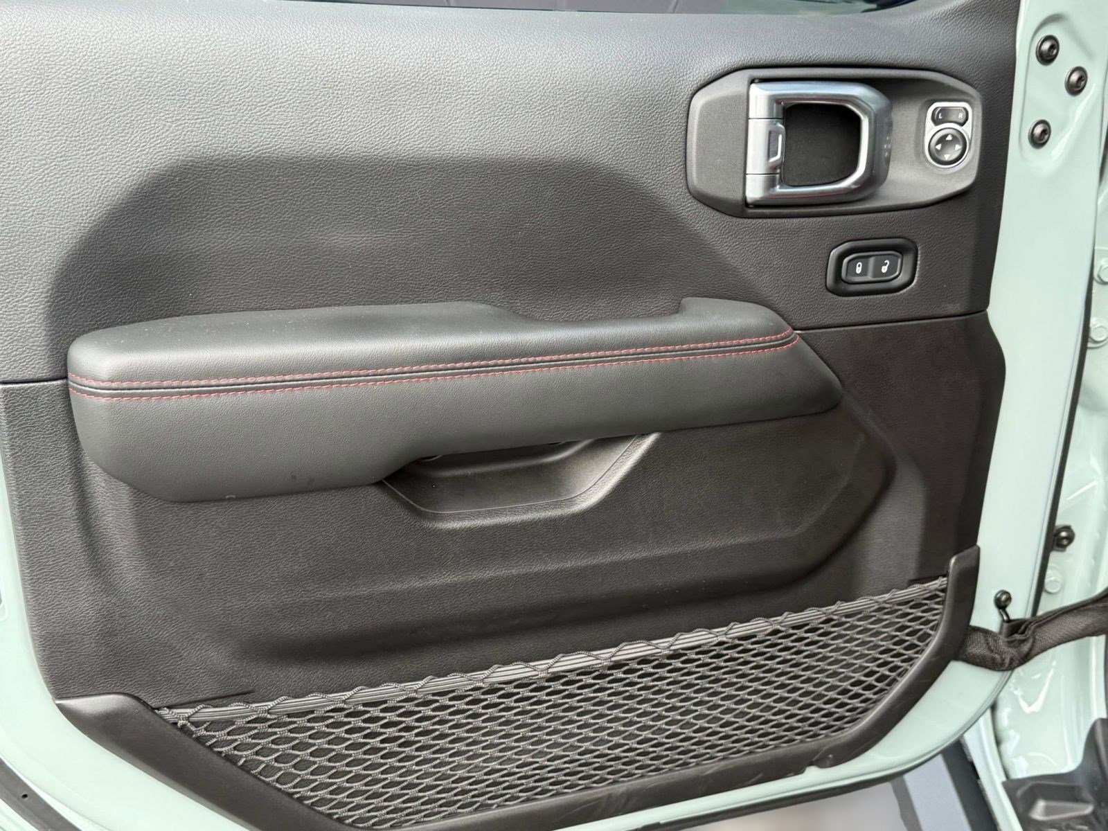 Used 2024 Jeep Wrangler Unlimited Rubicon 392 image 12