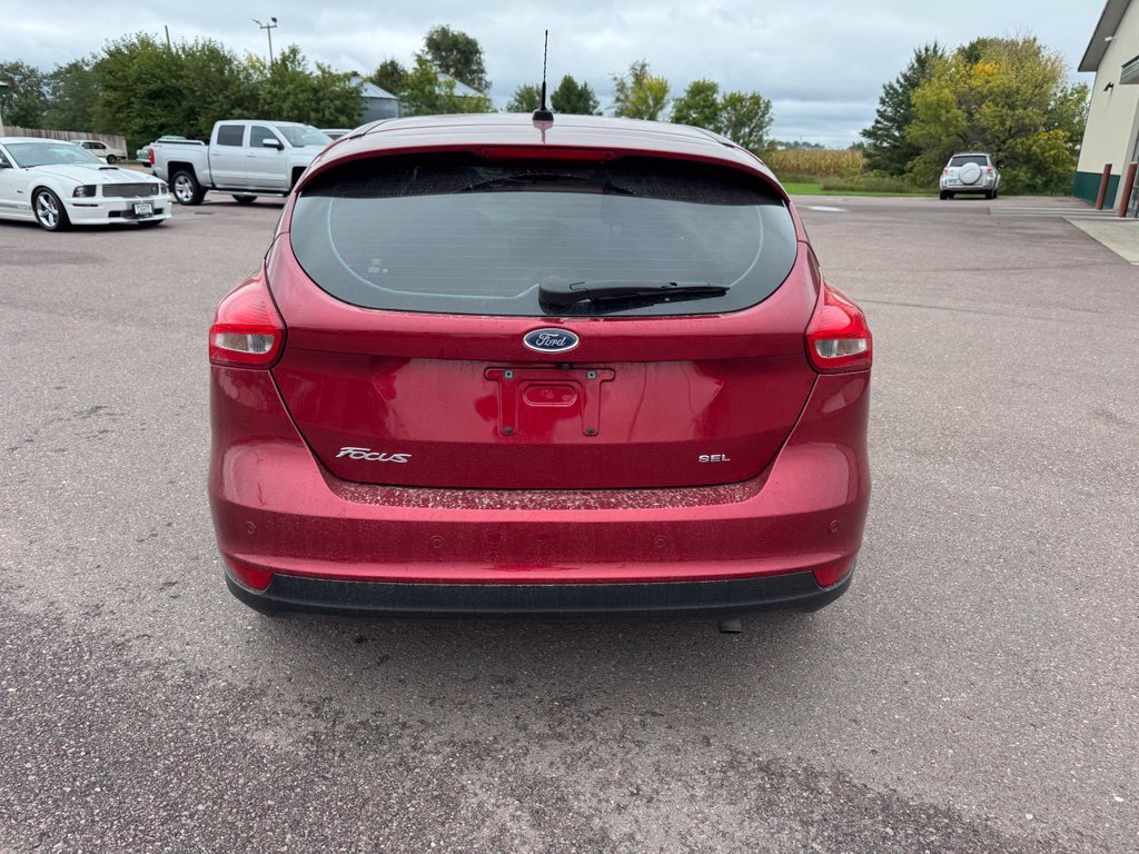 Used 2017 Ford Focus SEL w/ Cold Weather Package FWD image 16