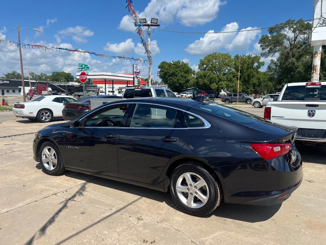 Used 2023 Chevrolet Malibu LT image 6