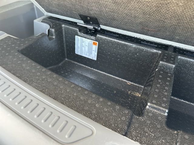 Used 2023 GMC Acadia SLT image 13