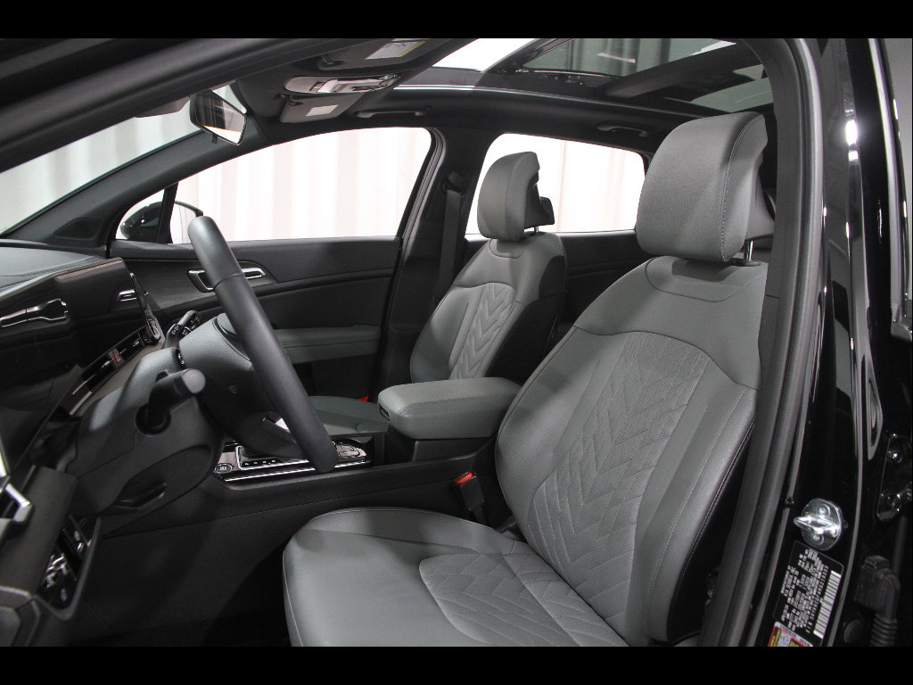 Used 2024 Kia Sportage X-Line w/ X-Line Premium Package AWD/4WD image 5