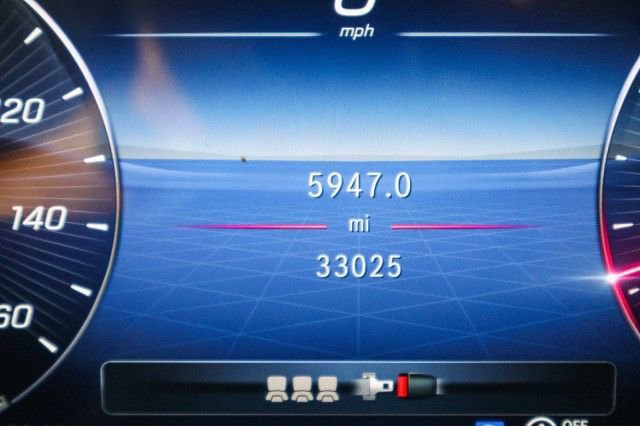 Used 2023 Mercedes-Benz GLC 300 image 22