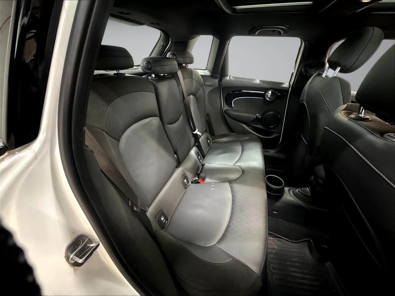 Used 2024 MINI Cooper S w/ Signature Upholstery Package FWD image 24