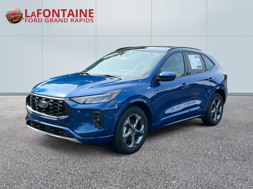 Certified 2023 Ford Escape ST-Line Select w/ Tech Pack #1 AWD/4WD image 1