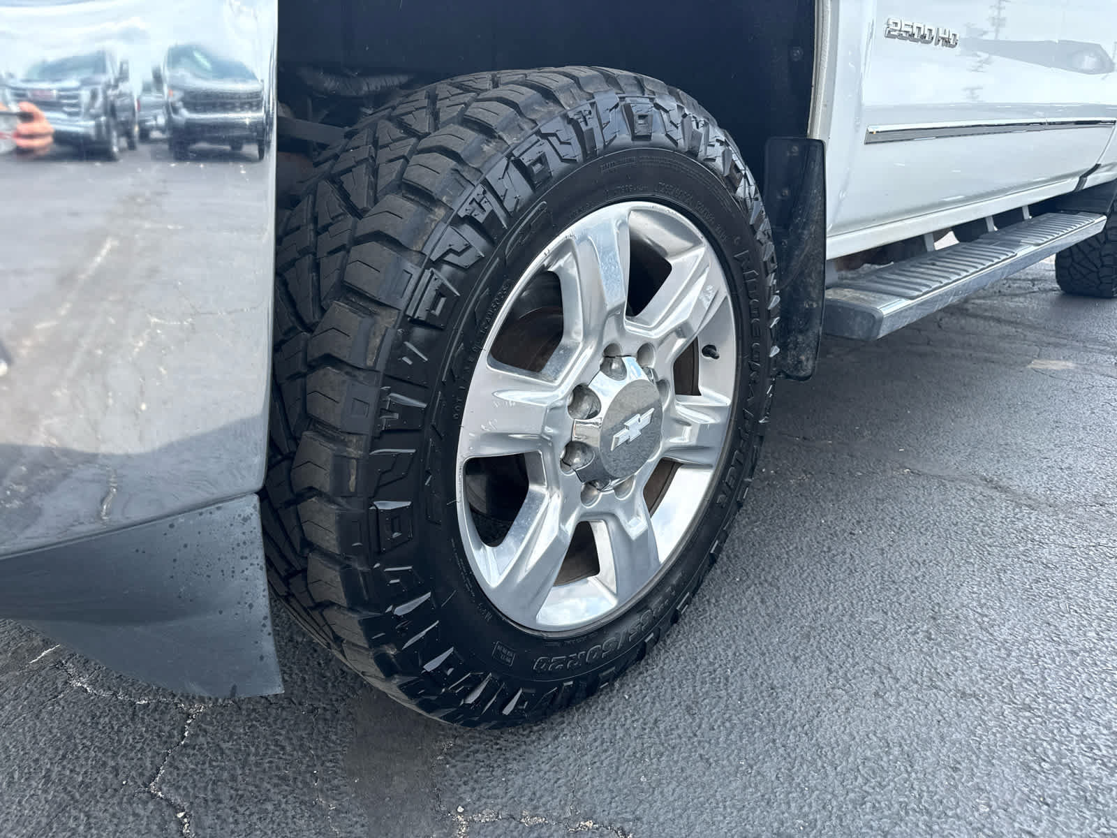 Used 2017 Chevrolet Silverado 2500 LTZ w/ Duramax Plus Package AWD/4WD image 9