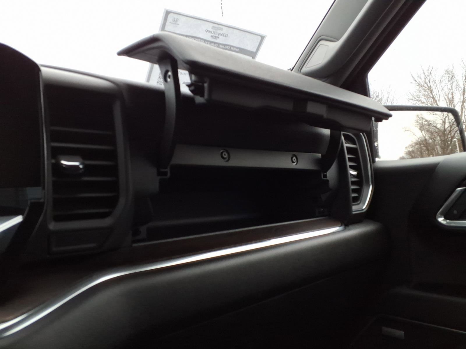 Used 2024 GMC Sierra 1500 SLT w/ SLT Convenience Package image 29