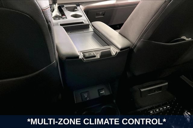 Used 2022 Toyota Sienna XSE AWD/4WD image 13