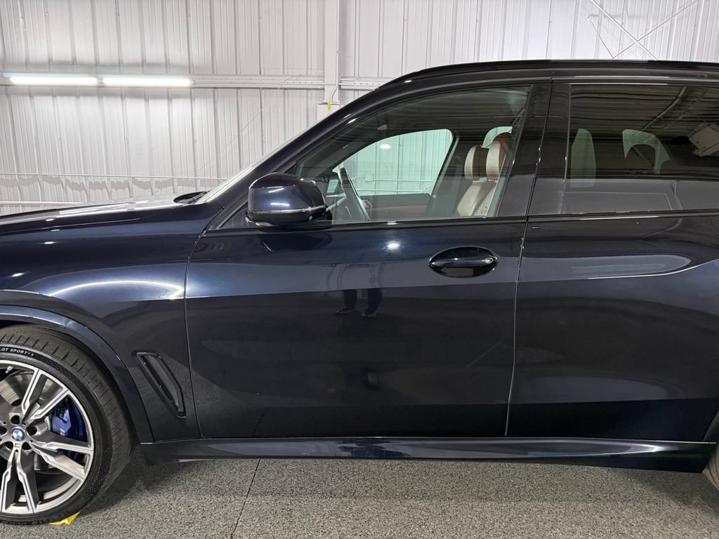 Used 2021 BMW X5 M50i w/ Premium Package AWD/4WD image 17