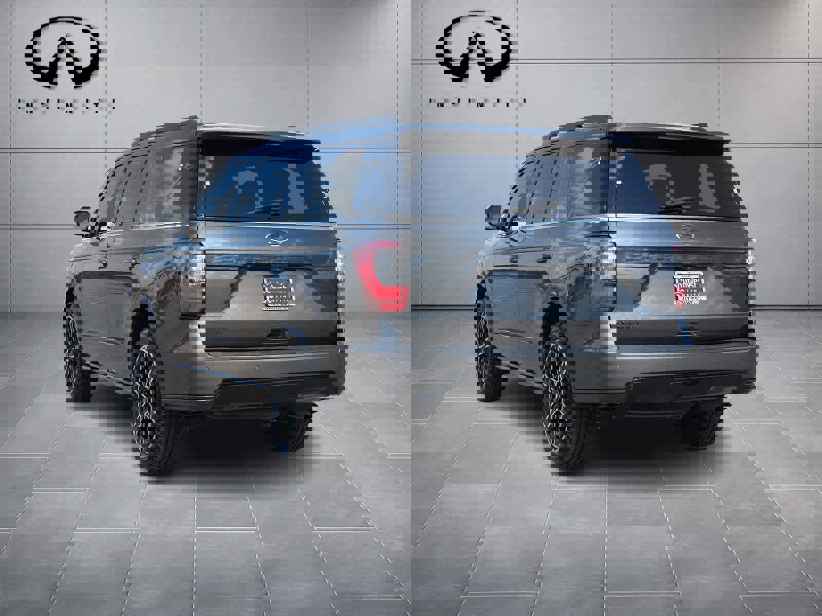 Used 2019 Ford Expedition Limited w/ Equipment Group 303A image 5