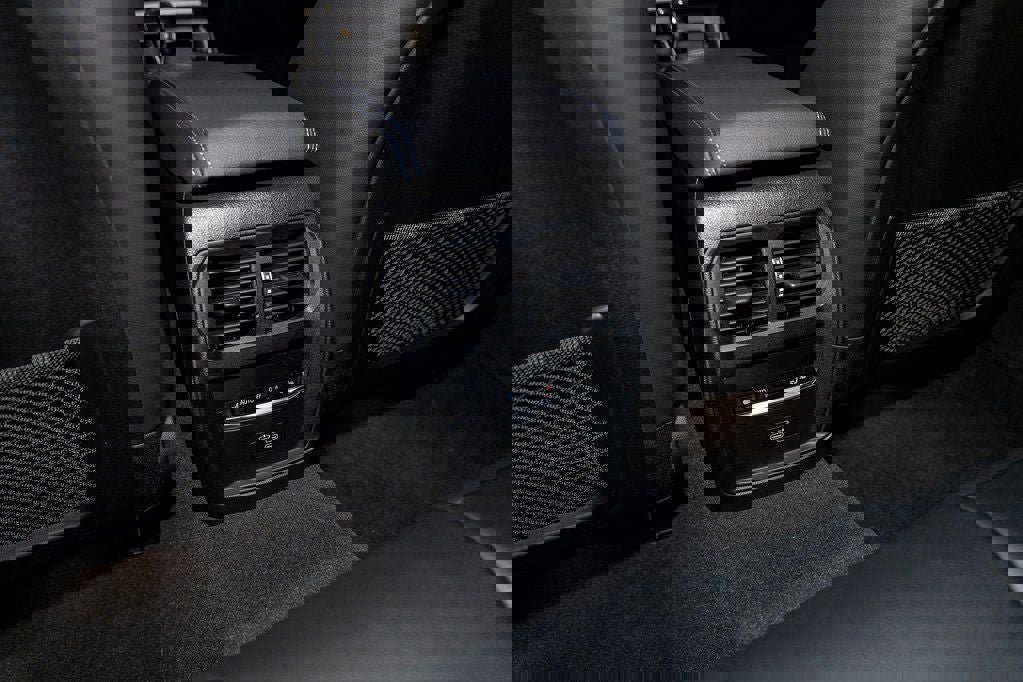 Used 2021 BMW M340i xDrive w/ Premium Package image 36