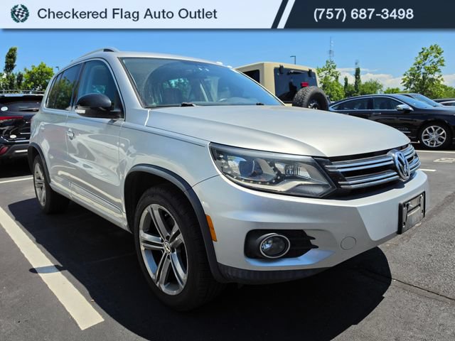 Used 2017 Volkswagen Tiguan Sport AWD/4WD image 3
