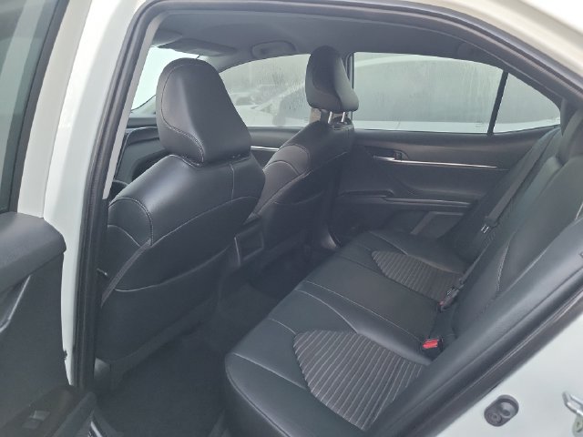 Used 2023 Toyota Camry SE FWD image 7