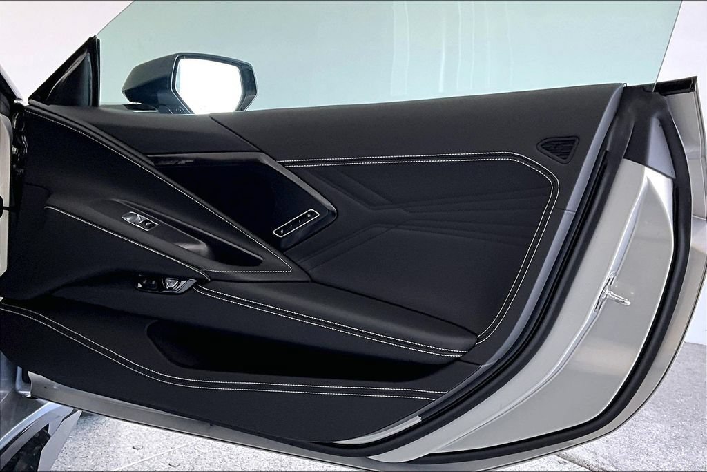 Used 2024 Chevrolet Corvette Z06 w/ Stealth Interior Trim Package RWD image 24