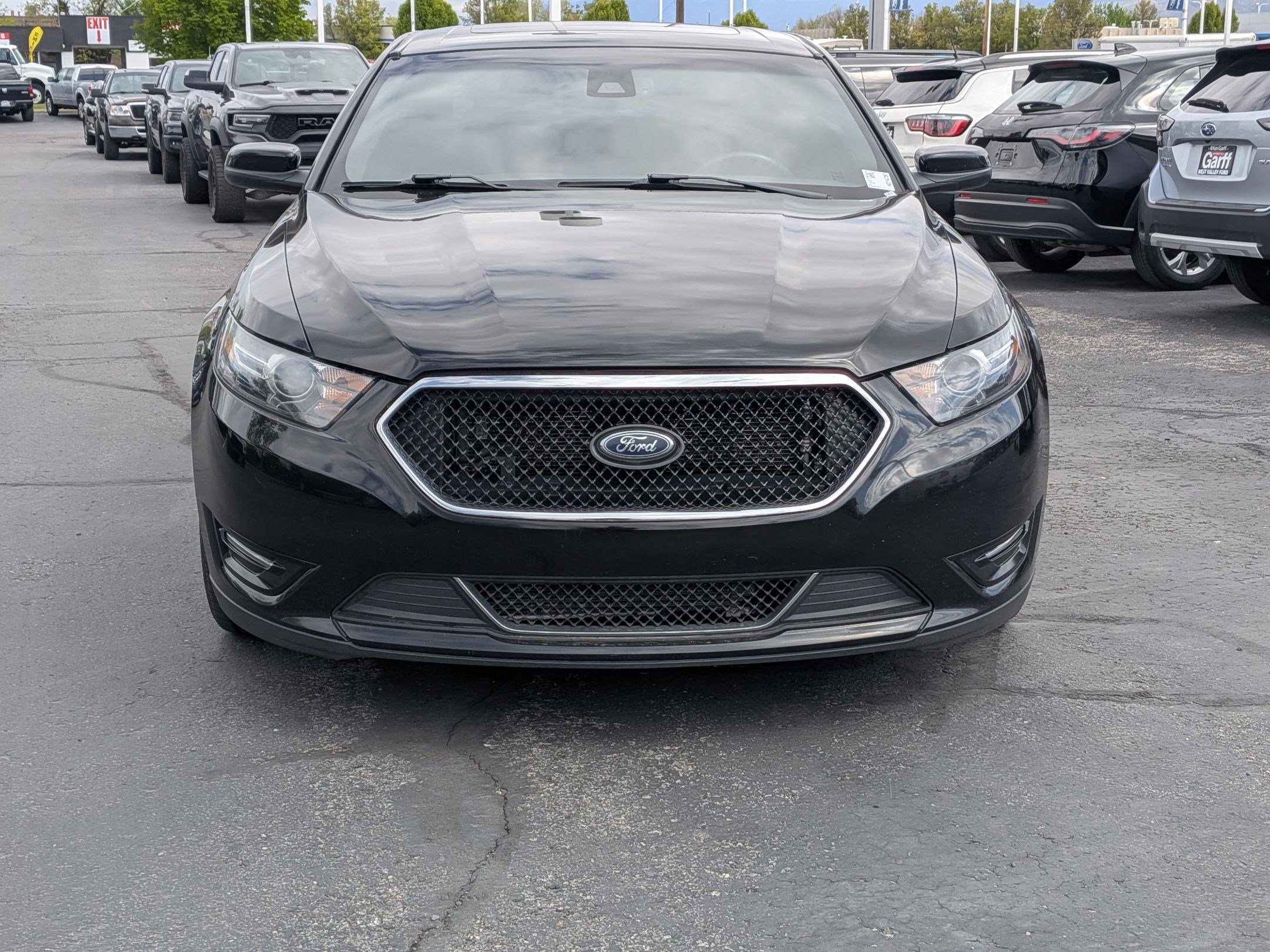 Used 2017 Ford Taurus SHO w/ Sho Performance Package image 11