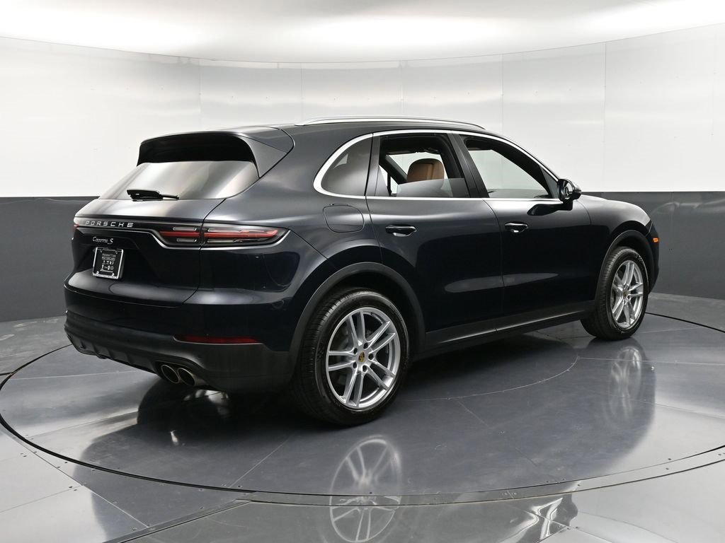 Certified 2021 Porsche Cayenne S image 8