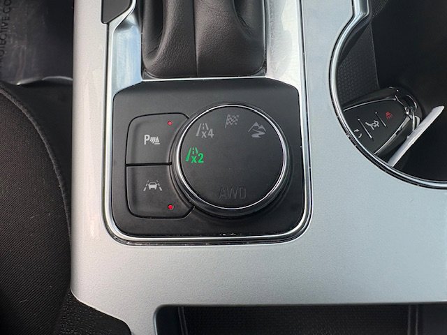 Used 2025 Chevrolet Blazer LT w/ Convenience Package image 14