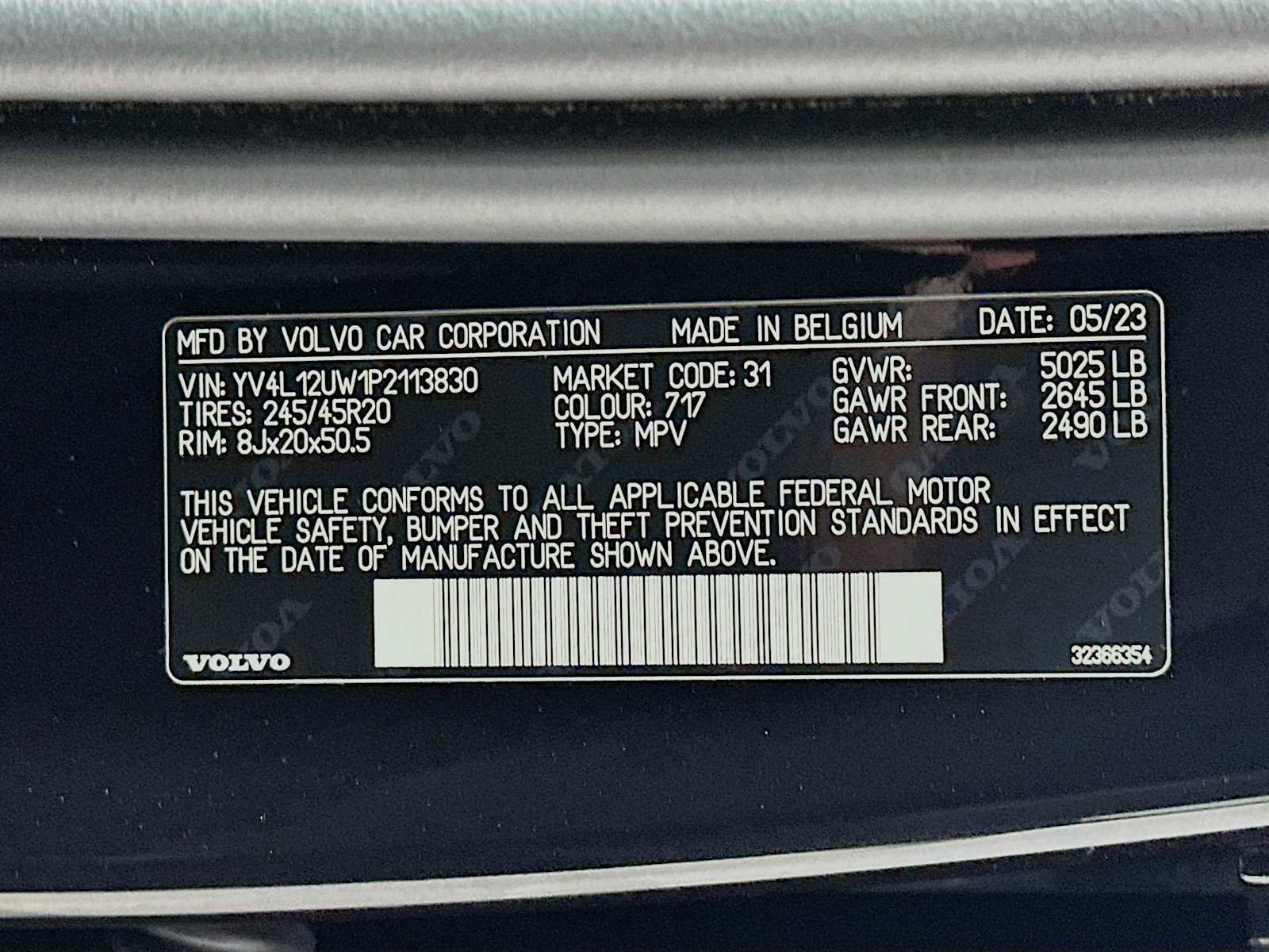 Certified 2023 Volvo XC40 B5 Plus w/ Climate Package image 31