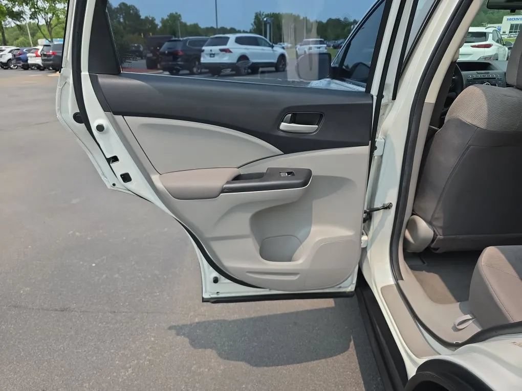 Used 2013 Honda CR-V LX image 36
