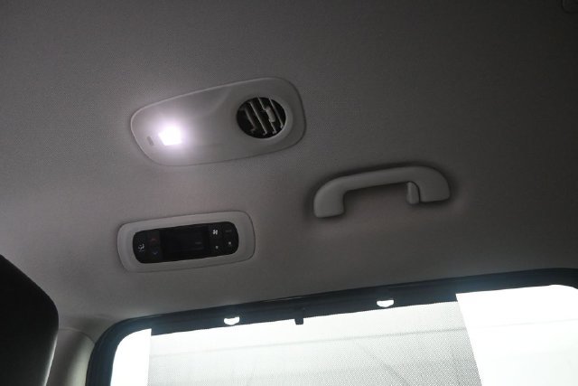 Used 2024 Chrysler Pacifica Touring-L FWD image 13