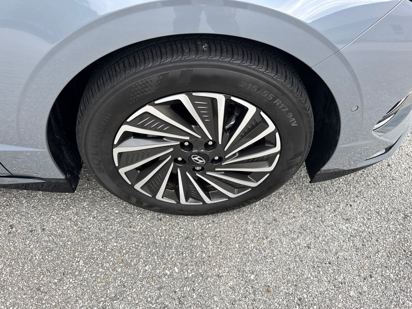 Used 2024 Hyundai Sonata Limited image 12