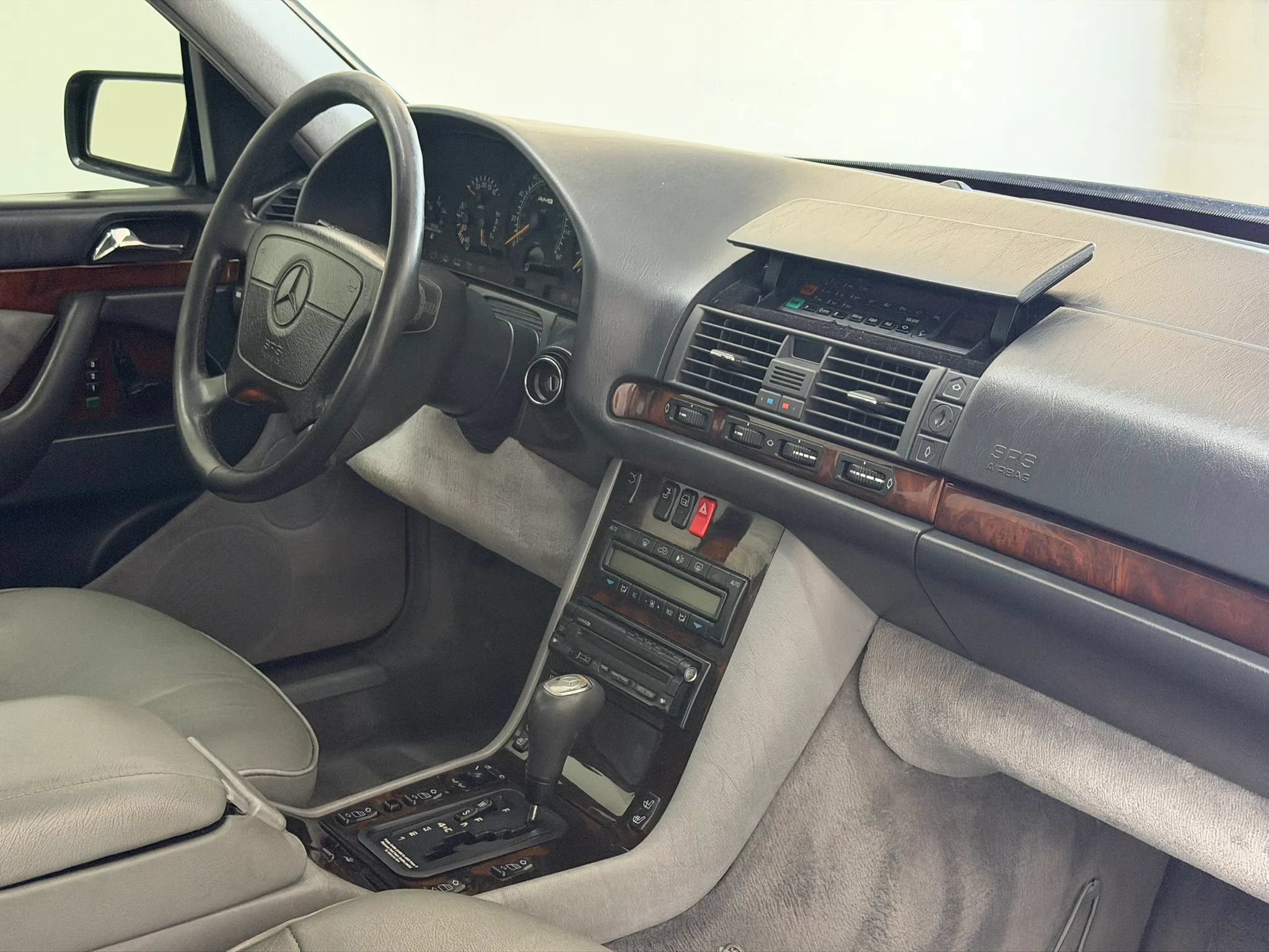 Used 1997 Mercedes-Benz S 420 image 31