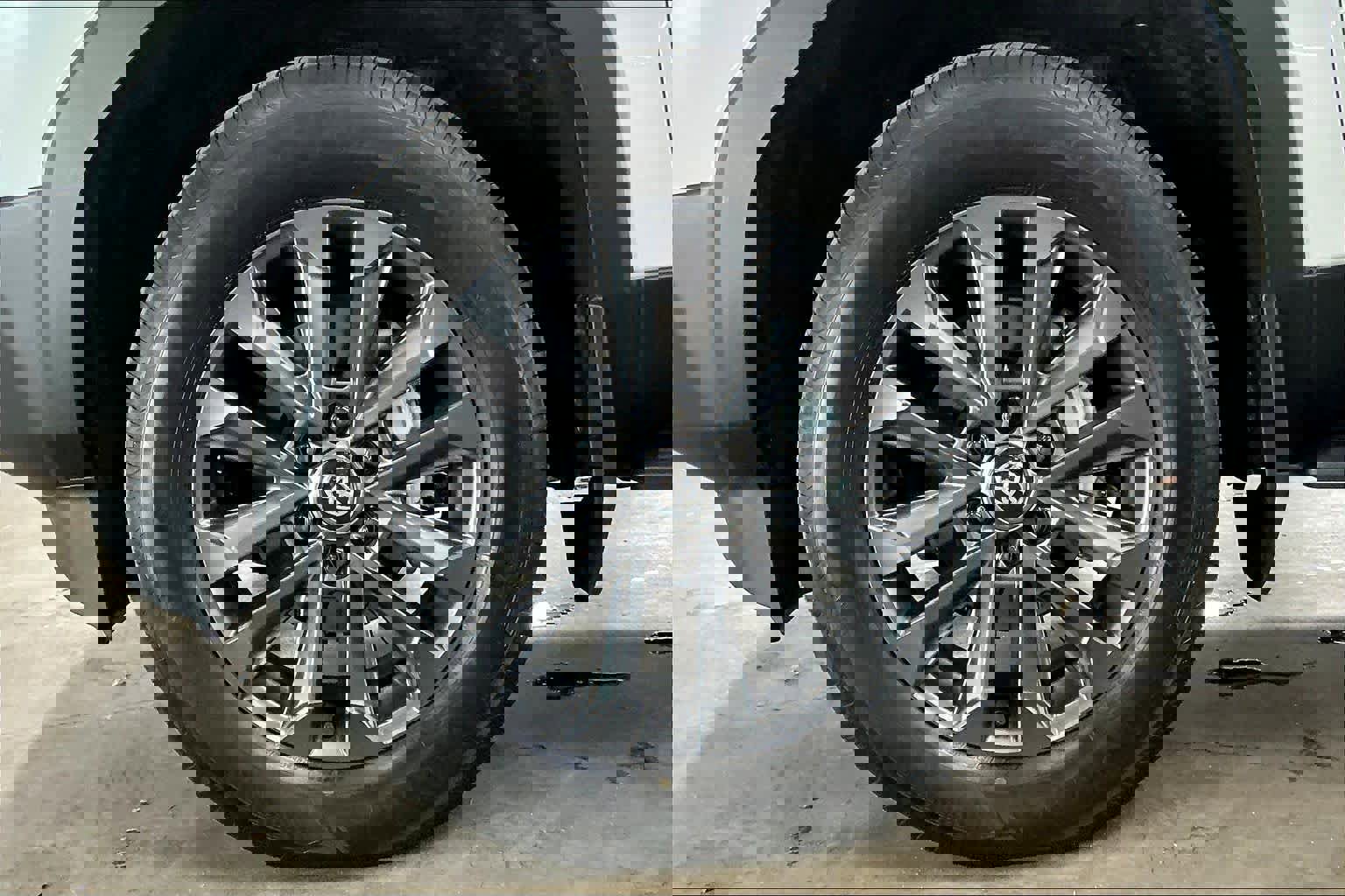 Used 2025 Toyota Land Cruiser image 12