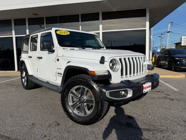 Used 2019 Jeep Wrangler Unlimited Sahara w/ LED Lighting Group AWD/4WD image 2