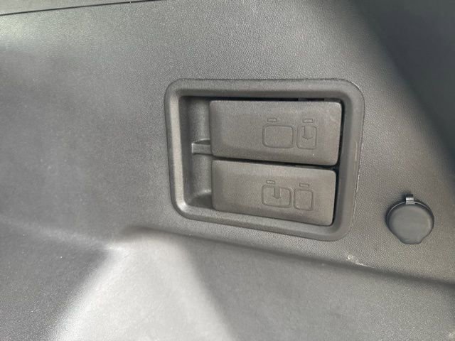 Certified 2023 Chevrolet Equinox LT w/ Driver Convenience Package image 22